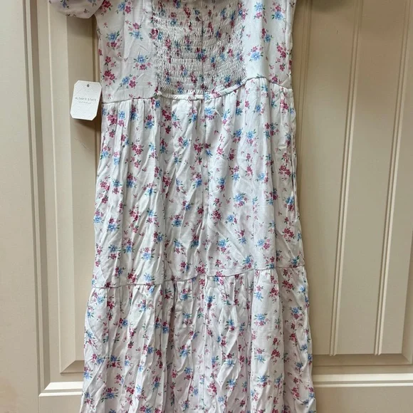 Altar'd State White Floral Puff Sleeve Maxi Dress - Picture 9 of 10